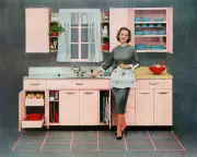 Boomer Laments Tradwife Trend as a Sad Indictment of Modern Youth's Plight
