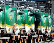 BP Faces Shareholder Rebellion Over Climate Transparency as Oil Focus Returns