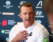 Carlton's Elijah Hollands Praised by Coach Voss After Media Scrutiny
