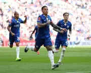 Chelsea Edge Leeds in Thrilling FA Cup Semi-Final