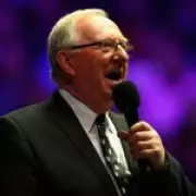 Dennis Taylor Predicts Zhao Xintong or Ronnie O'Sullivan to Win World Snooker Championship