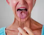 Dentists Warn: Tongue Cleaning Is As Crucial As Brushing Your Teeth