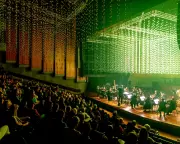 Echoes of Hill and Horizon: Epic Light Show Electrifies Elgar and Vaughan Williams