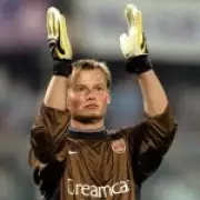 Former Arsenal and Liverpool Goalkeeper Alex Manninger Dies in Train Collision