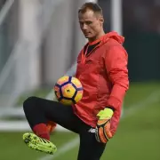 Former Arsenal Goalkeeper Alex Manninger Dies in Traffic Accident at Age 48