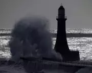 Gale-Force Winds to Batter Northern UK During Easter Weekend, Met Office Warns