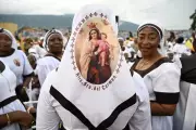 Global Photos: Papal Mass, Wildfires, Protests, and More - April 23