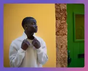 How to Wear a Quarter-Zip Sweater Without Looking Corporate: Expert Tips