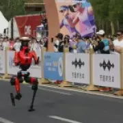 Humanoid Robot Shatters Half-Marathon Record Despite Mid-Race Stumble