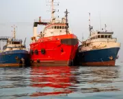 Iran Says Reopening Strait of Hormuz 'Impossible' Amid Ceasefire Breaches