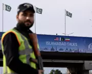 Iranian Officials Arrive in Islamabad for Conditional US Peace Talks