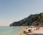 Italy's Best Free Beaches: 6 Pristine Spots Open to All