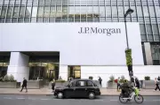 JPMorgan Boosts London Investment Banker Bonuses by 19% Amid Talent War