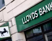 Lloyds Warns Iran War Could Cost £151m Amid Rising Unemployment