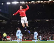 Manchester United Edge Brentford in Thrilling Premier League Clash