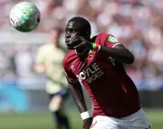 Manchester United target West Ham's Diouf, confirm Mainoo contract extension