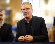 Ousting Starmer Over Mandelson Would Be Madness, Yet Westminster Hunts