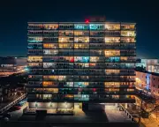 Overnight Audiobook Review: Dan Richards Explores the World of Night Workers