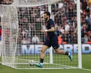 PSG Edge Ahead in Ligue 1 Title Race Amid Grueling Schedule