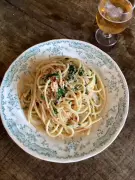 Rachel Roddy's Spaghetti with Crab, Chilli, Herbs and Lemon Recipe