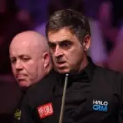 Ronnie O'Sullivan 'not same player' as Higgins closes at Crucible