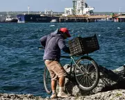 Russian Oil Tanker in Cuba Sparks Speculation About Secret US Talks