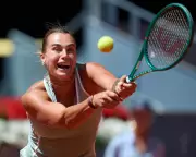 Sabalenka Overcomes Osaka in Gripping Madrid Open Battle to Reach Quarters