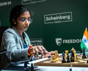 Sindarov Sets Record in Candidates, Vaishali Triumphs in Women's Event