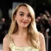 SNL Star Chloe Fineman Faces Backlash Over Disturbing Childhood Camp Story