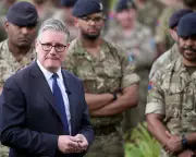 Starmer Condemns Israeli Strikes on Lebanon, Criticizes Trump and Putin's Energy Impact