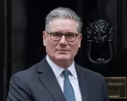 Starmer's Threat to Doctors Exposes Leadership Flaws, Says Critic