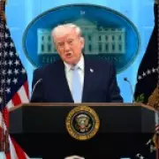 Trump Dismisses War Crime Concerns Over Iran Threats, Demands Strait Reopening