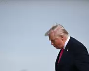 Trump's Allies Waver as Political and Economic Pressures Mount in the US