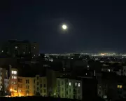 Trump's Iran Retreat: A Fragile Ceasefire and the Looming Threat of War