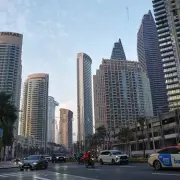 UK Issues Essential Travel Only Warning for UAE and Qatar Amid Regional Conflict