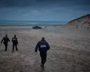 UK Pays France £16.2m Stopgap Deal to Patrol Channel Beaches