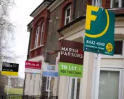 UK Rental Market Stagnates: First Rent Freeze Since 2017 as Supply Rises