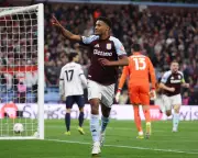 Watkins Breaks Record as Aston Villa Cruise into All-English Europa League Semi-Final