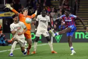 West Ham's Draw at Palace Relegates Wolves, Widens Gap to Tottenham