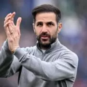 William Gallas Urges Chelsea to Avoid Cesc Fabregas, Backs Experienced Manager