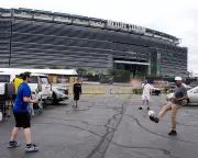 World Cup Transit Costs Spark Outcry: $150 Train, $225 Parking at MetLife