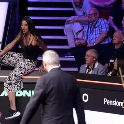 Adult Star Interrupts World Snooker Championship Final with Streak Attempt