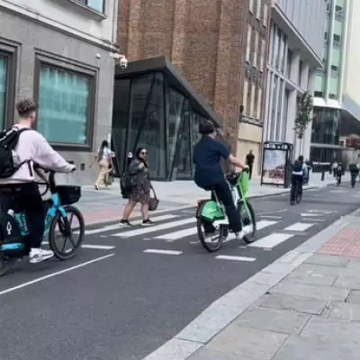 City of London Cycleway to Proceed Amid Floating Bus Stop Concerns
