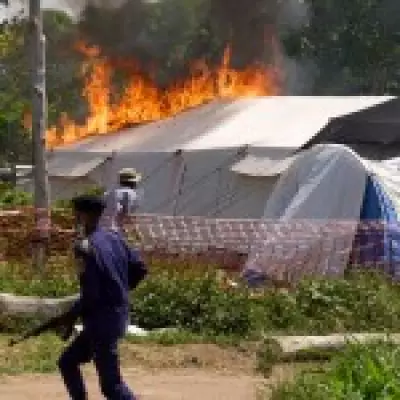 Family of Ebola Victim Sets Hospital Tents on Fire in DRC