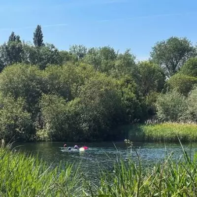 Glamping with Lake Swimming Near London and Cambridge
