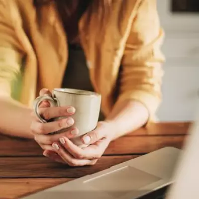Hot Tea or Coffee in Heat Wave Can Cool You Down, Study Says
