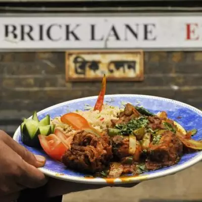 London Curry Houses Shine in UK Top 100, Brick Lane Snubbed