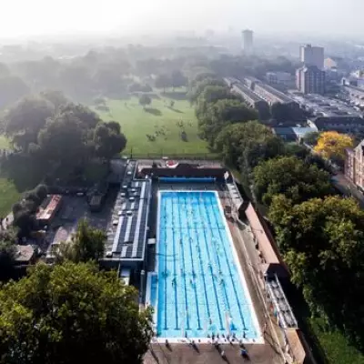London Fields Lido: Timetable, Booking, and How to Get There in 2026