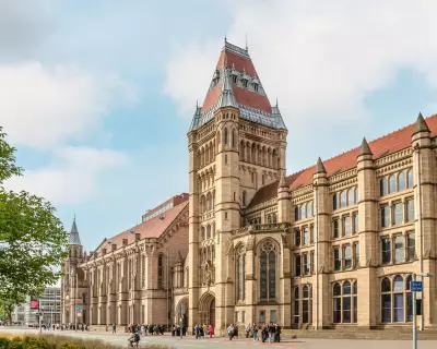 Manchester Uni to Offer Work Placements to All Undergraduates