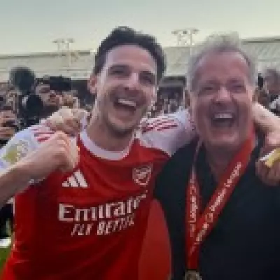 Piers Morgan Reveals How He Got on Pitch for Arsenal Title Celebrations
